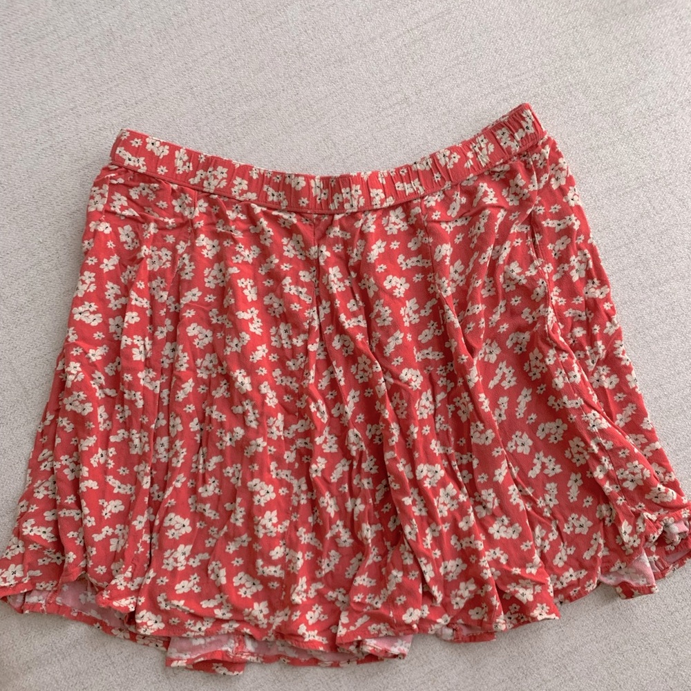 American Eagle floral skirt size large